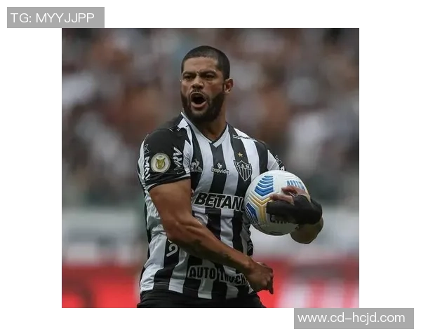 浩克职业生涯回顾力量与速度兼备的绿茵巨星传奇